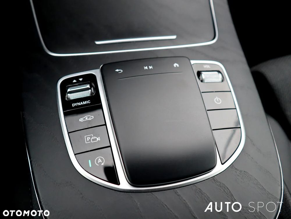 Mercedes-Benz Klasa E 200 4-Matic Avantgarde - 32