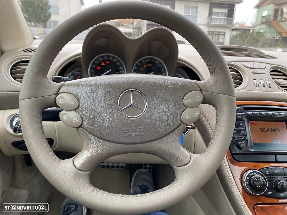 Mercedes-Benz SL 500 Standard - 30