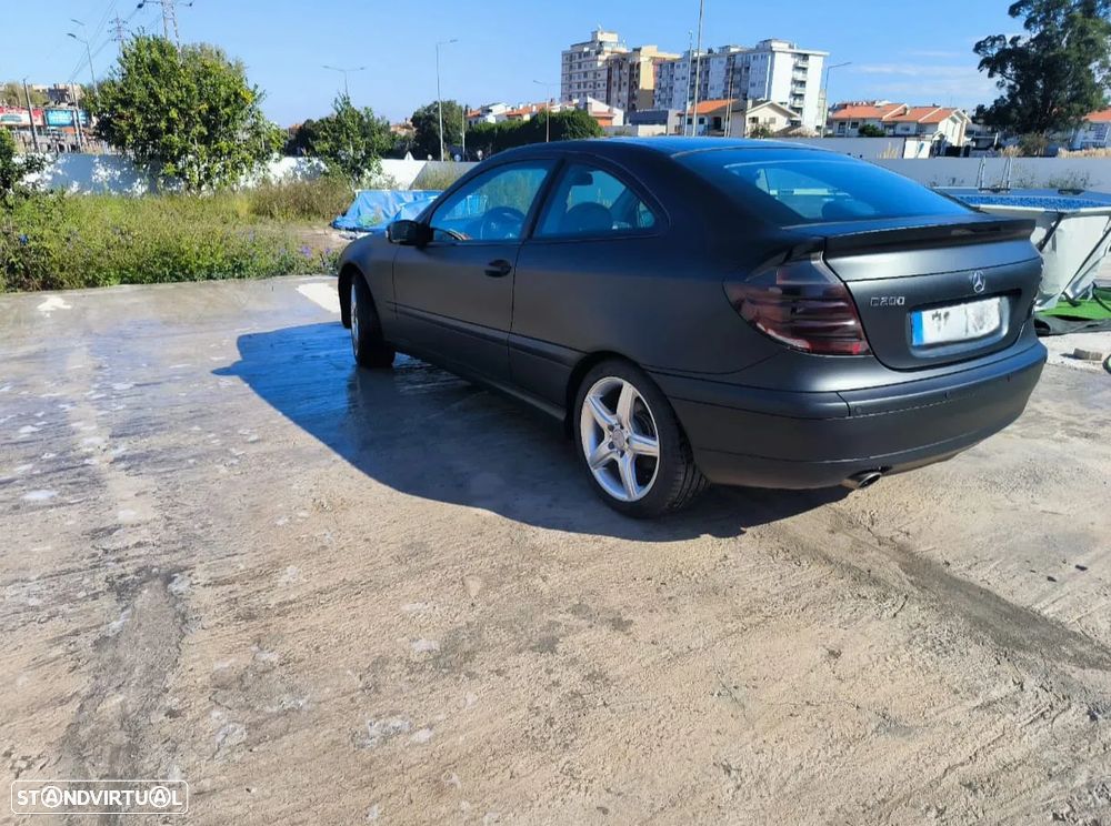 Mercedes-Benz C 200 Sport Coupé Kompressor Classic - 13
