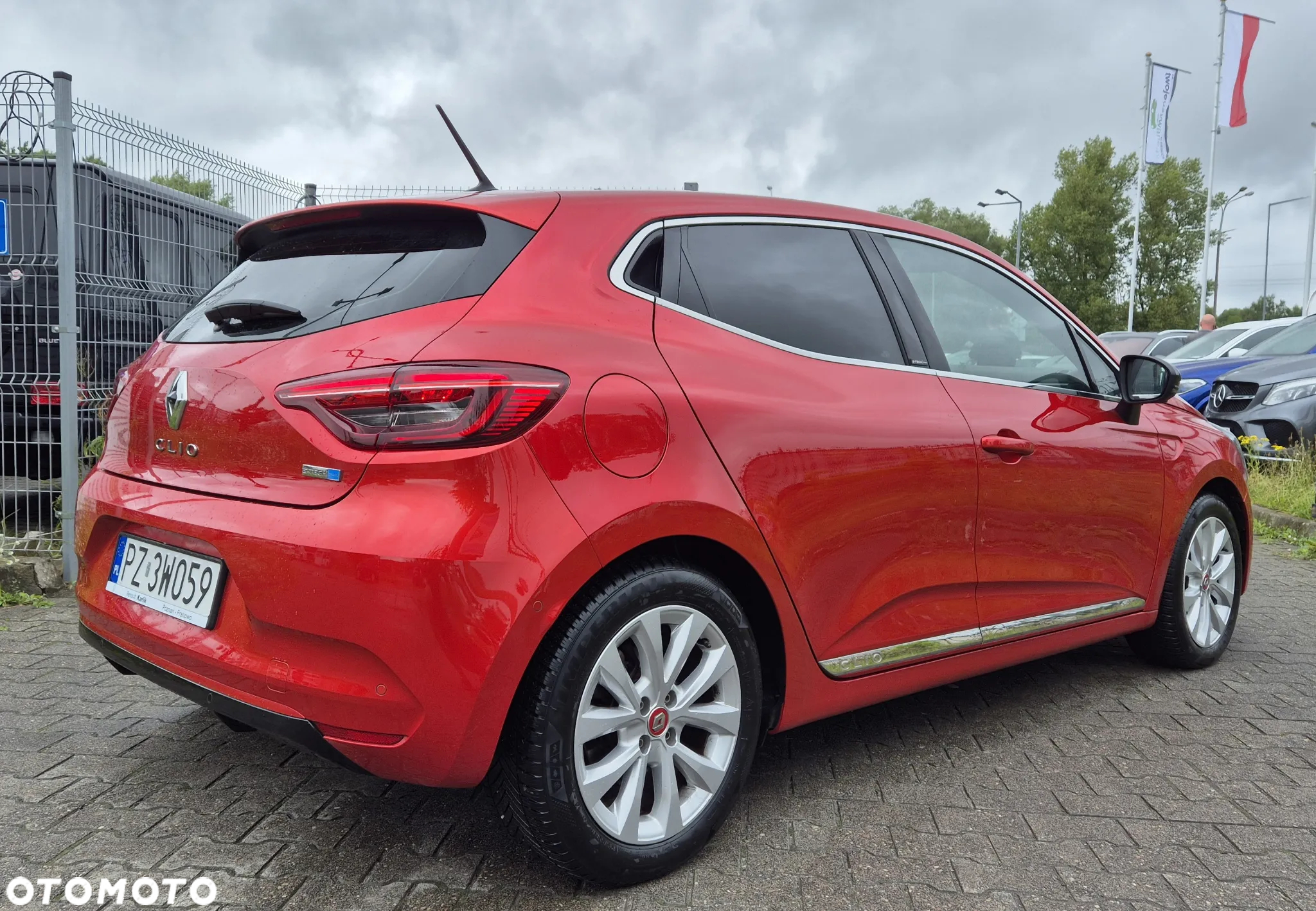 Renault Clio 1.6 E-TECH Intens - 9