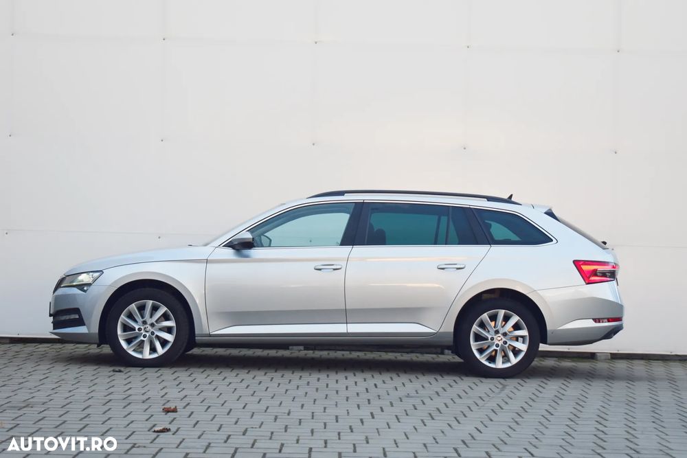 Skoda Superb Combi 2.0 TDI DSG Ambition - 13
