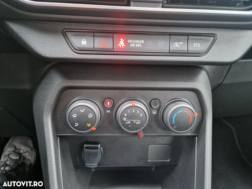 Dacia Sandero Stepway TCe 90 MT6 Expression - 16