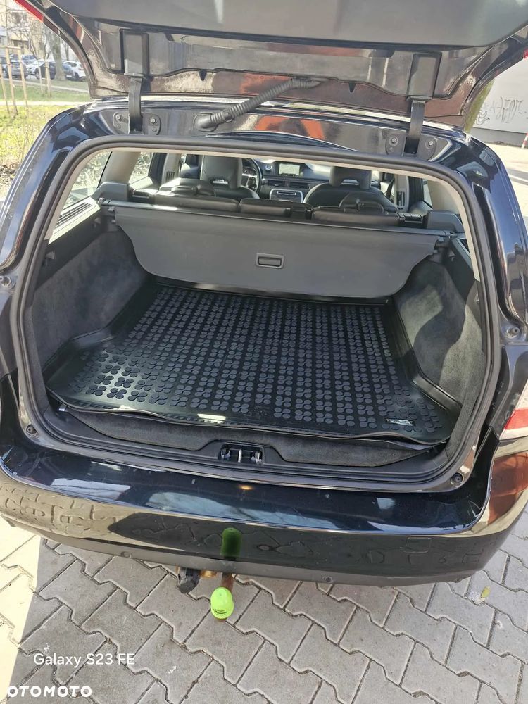 Volvo V70 D2 Geartronic Powershift Momentum - 11