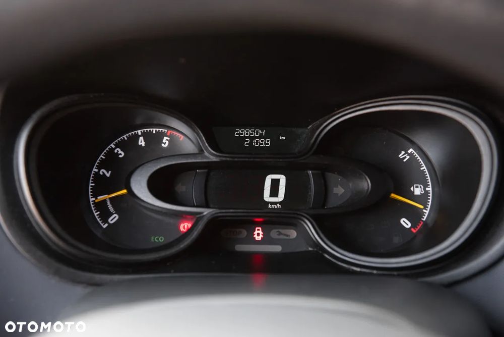 Opel VIVARO - 14