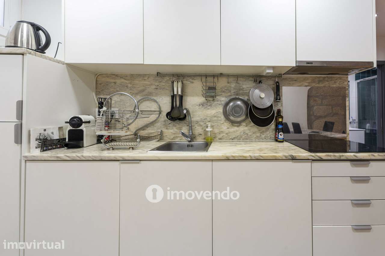 Apartamento T2 totalmente remodelado, no centro do Porto - Grande imagem: 5/25
