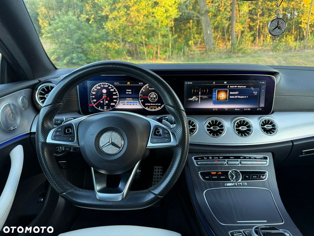 Mercedes-Benz Klasa E - 19