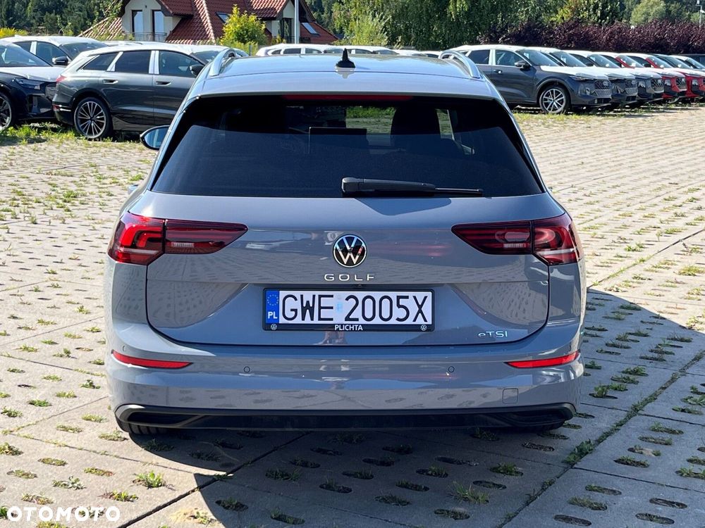 Volkswagen Golf - 6
