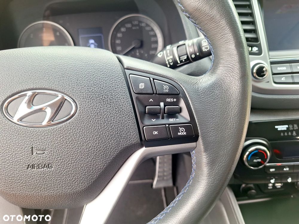 Hyundai Tucson blue 1.7 CRDi 2WD DCT Premium - 28