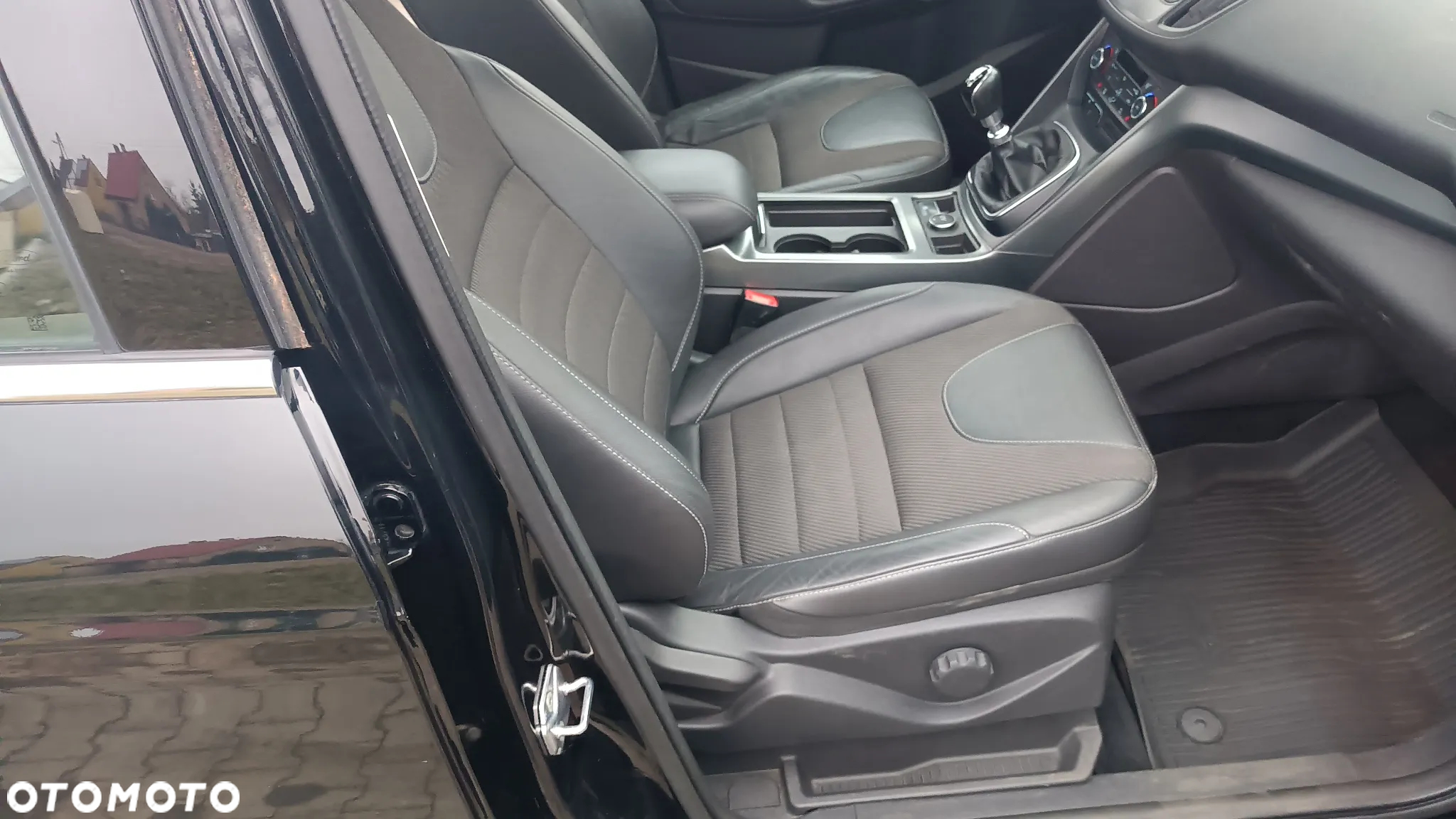 Ford Kuga 2.0 TDCi FWD Titanium - 15