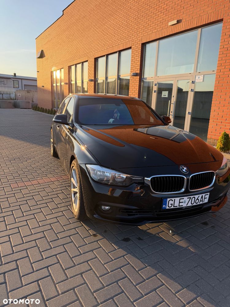 BMW Seria 3 320i xDrive Sport Line - 1