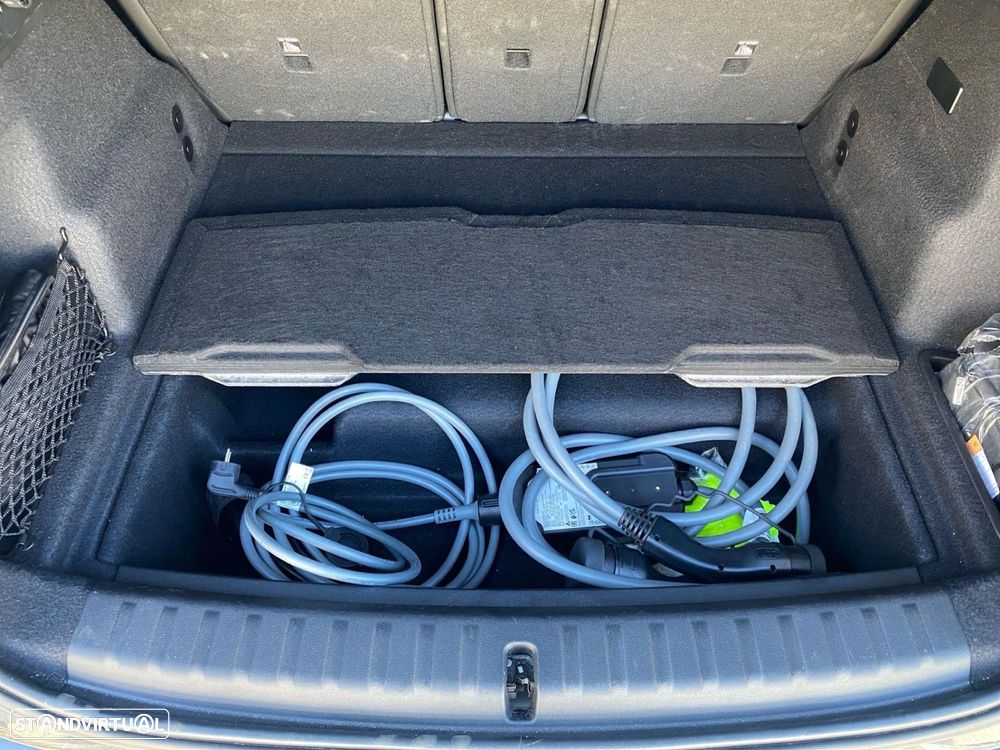 BMW iX1 eDrive20 xLine - 19