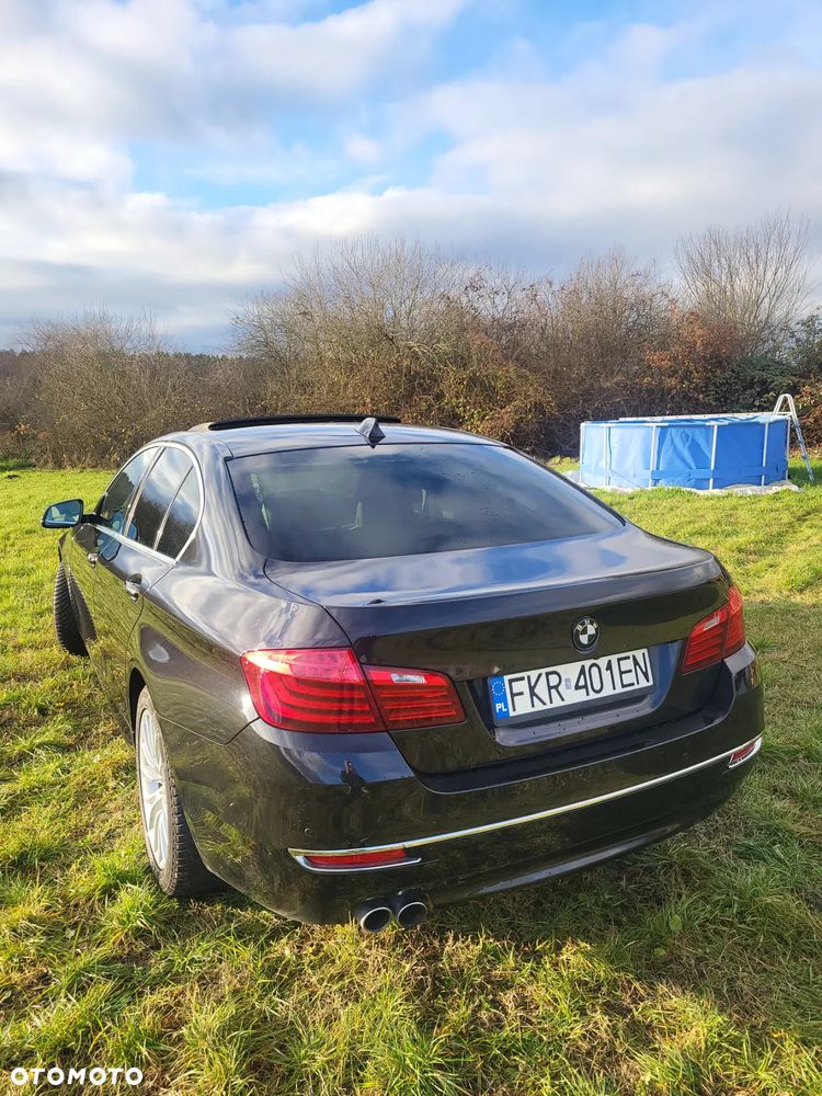 BMW Seria 5 525d xDrive Luxury Line - 16