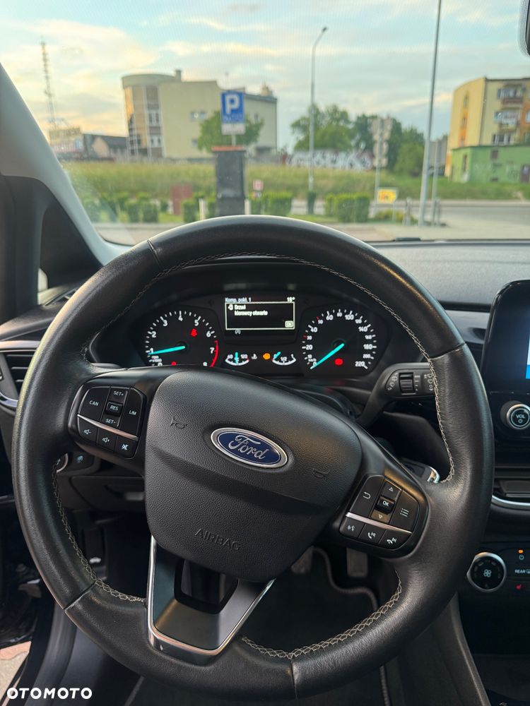 Ford Fiesta 1.0 EcoBoost Titanium - 17