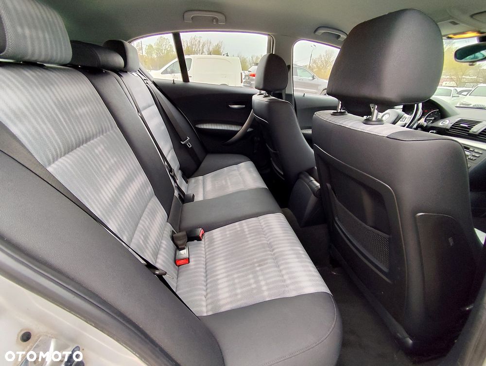 BMW Seria 1 116i - 9