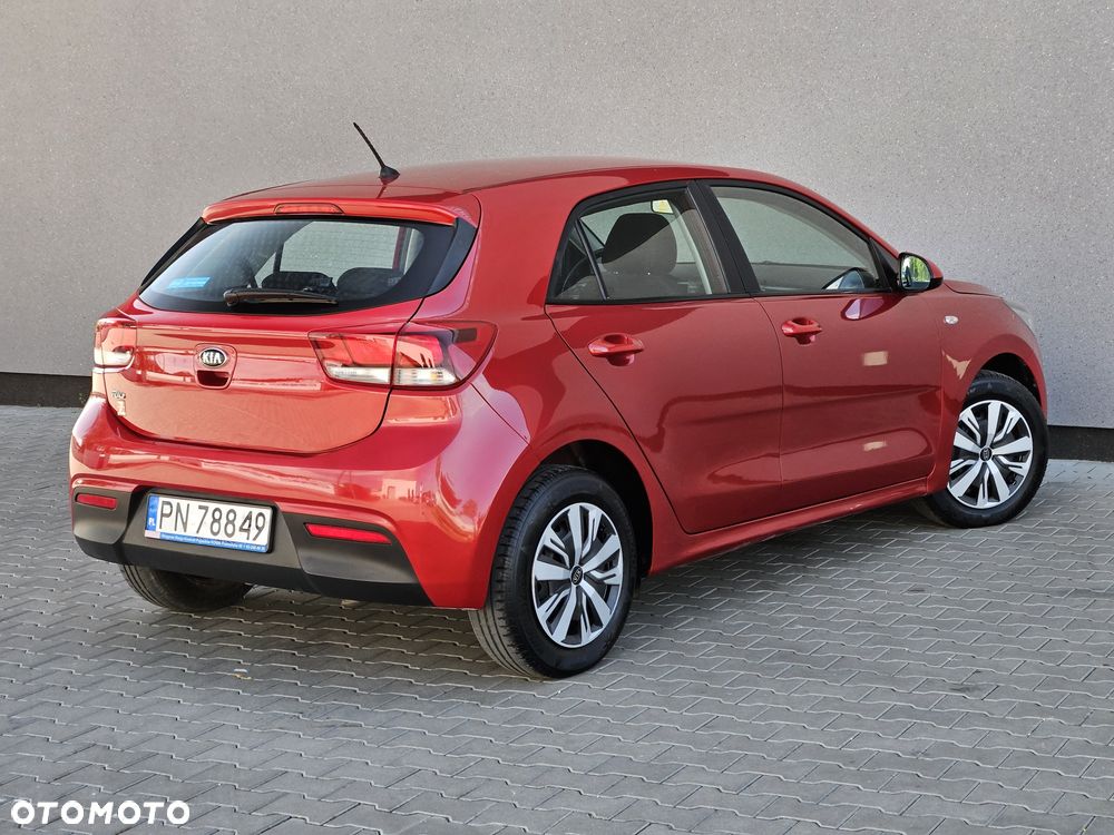 Kia Rio - 4