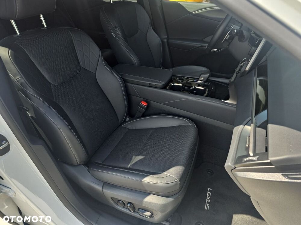Lexus RX 450h+ F Sport Design - 17