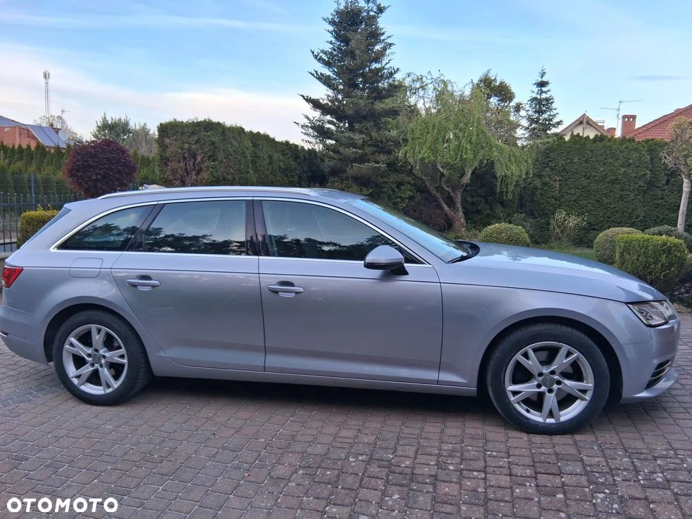 Audi A4 Avant - 1