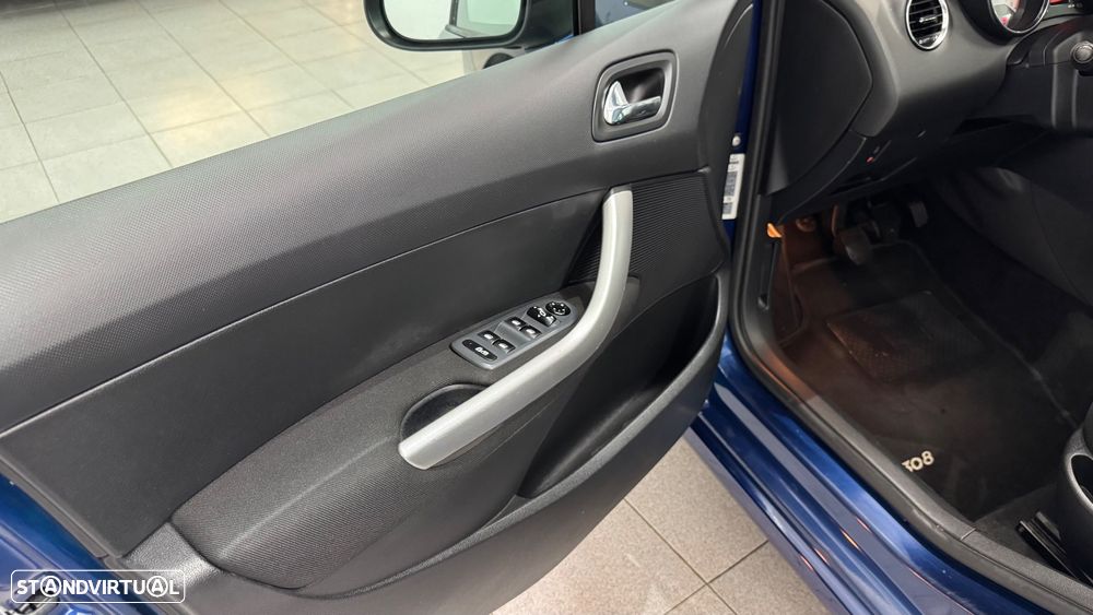 Peugeot 308 SW 1.6 HDi Sport CVM6 - 27