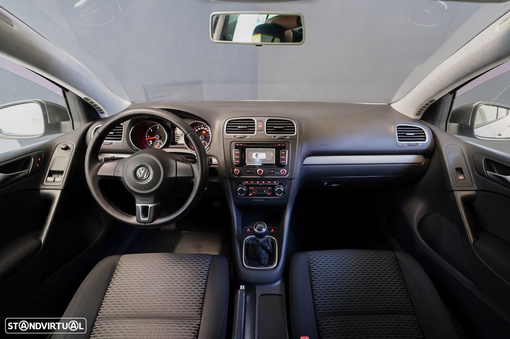 VW Golf 1.6 TDi Highline - 10