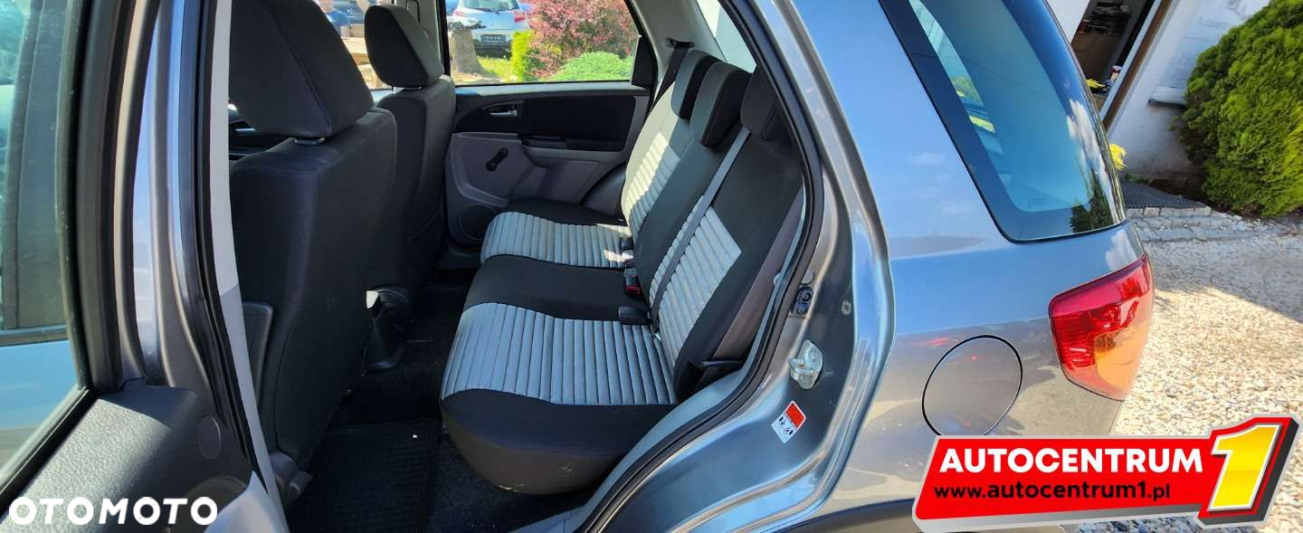 Suzuki SX4 - 16