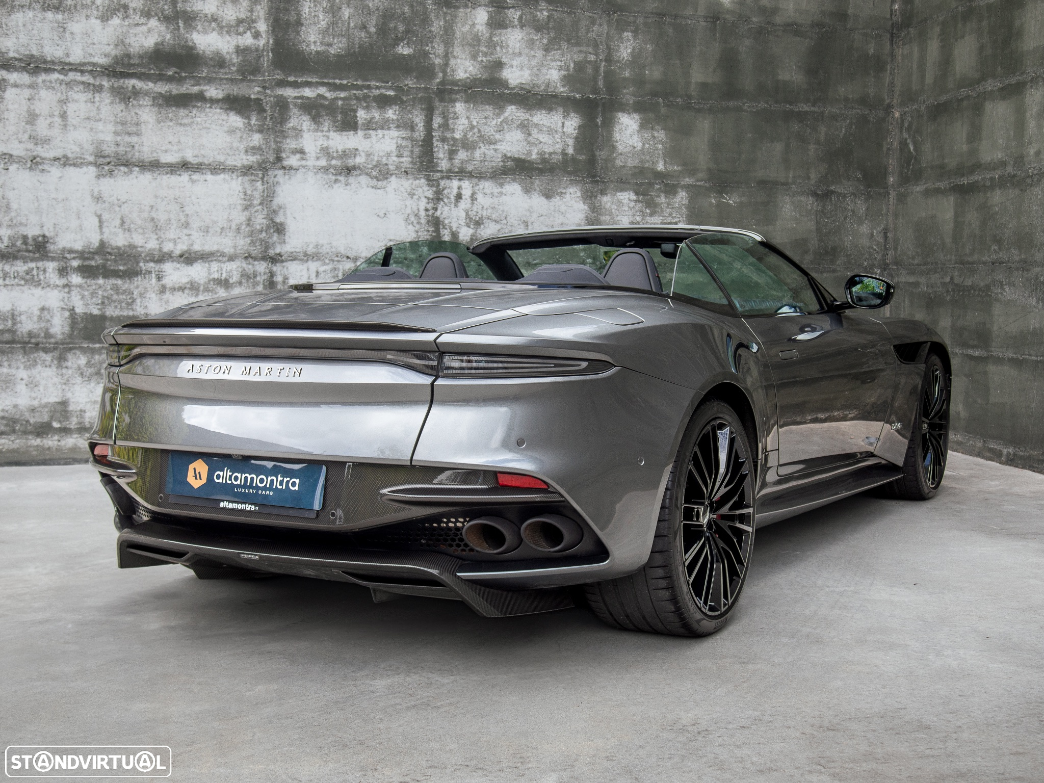 Aston Martin DBS Volante Superleggera - 15