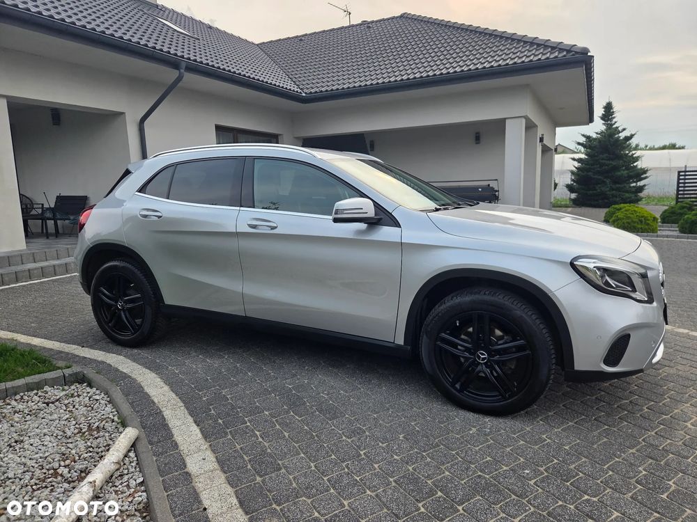 Mercedes-Benz GLA 220 d 4-Matic - 22