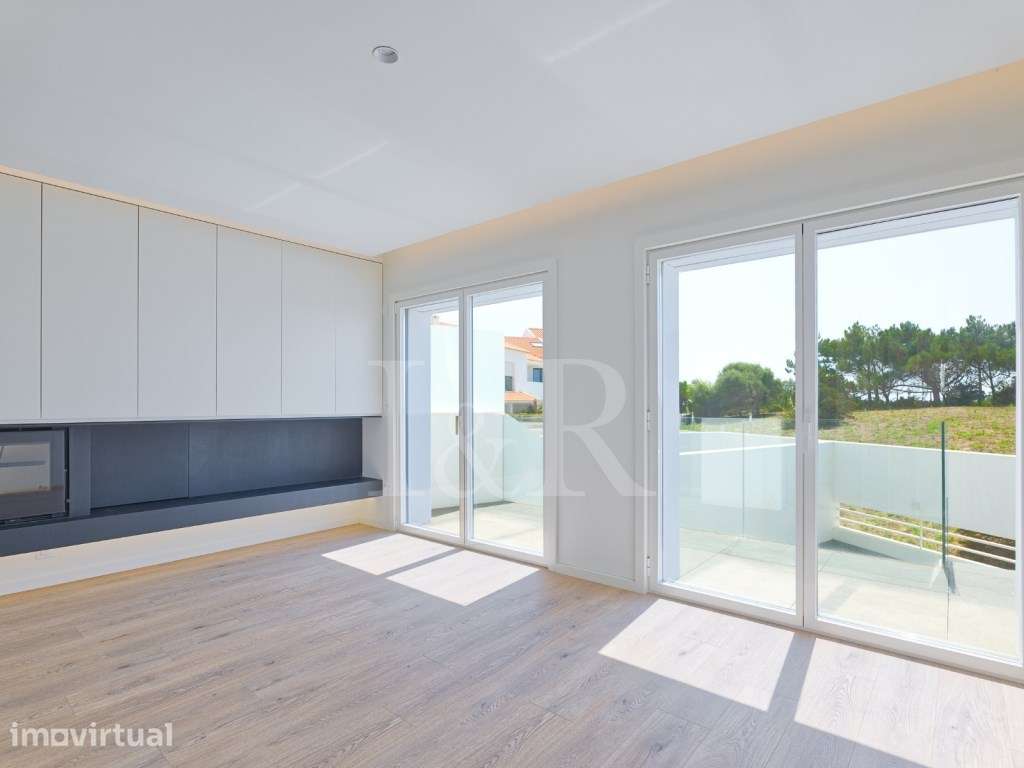 Apartamento T4 duplex com vista mar na Praia das Maçãs, Sintra - Grande imagem: 2/60