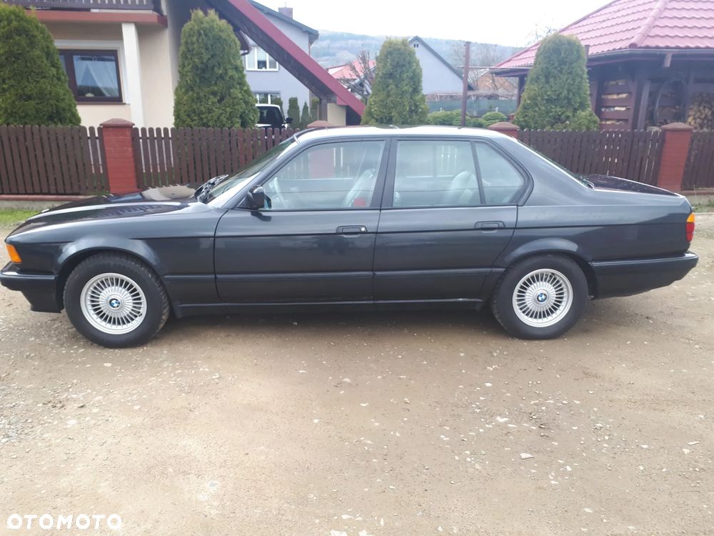 BMW Seria 7 730i - 1