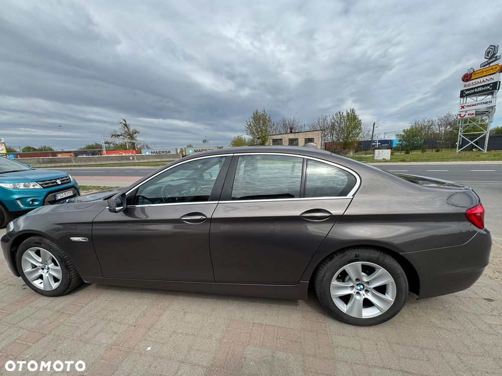 BMW Seria 5 520d BluePerformance - 6