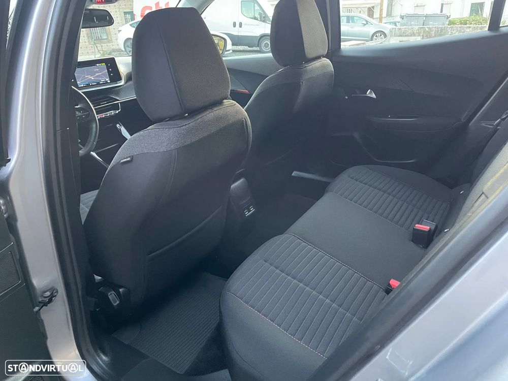 Peugeot e-2008 50 kWh Active Pack - 27