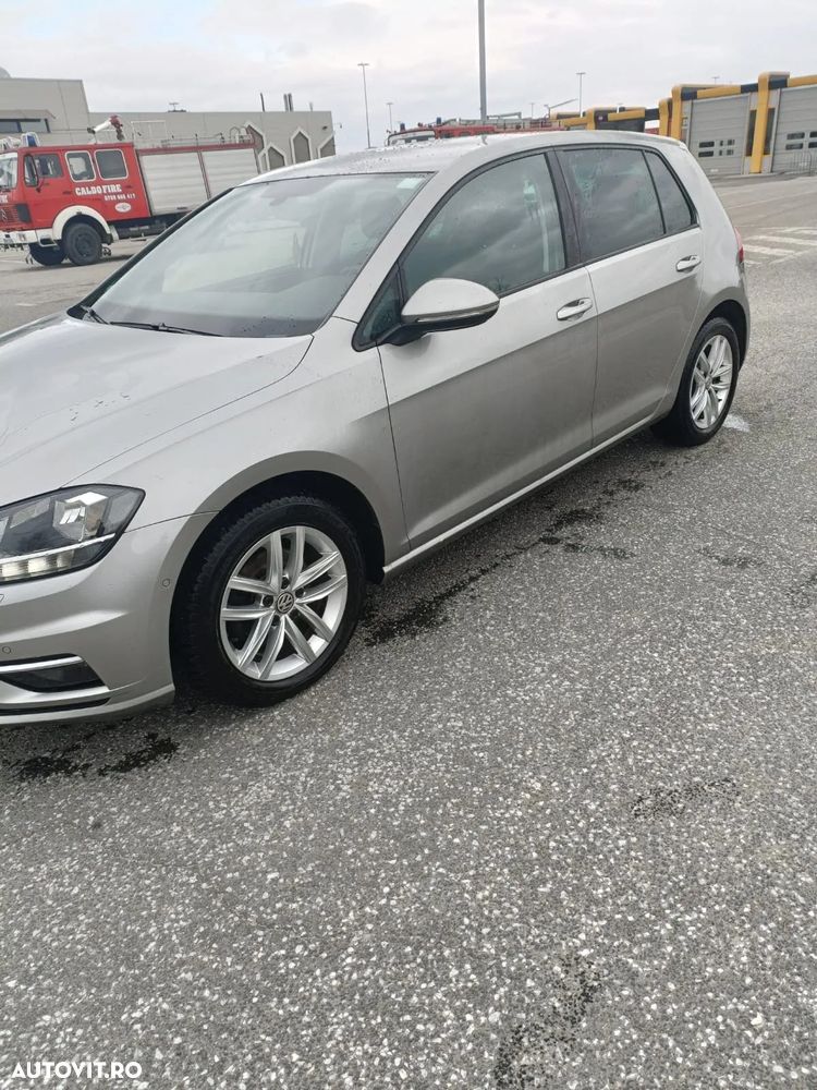 Volkswagen Golf 1.6 TDI DSG Comfortline - 4