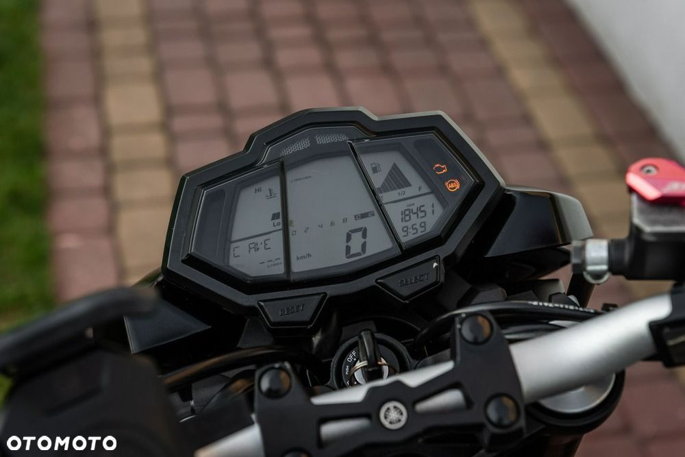 Yamaha MT - 7