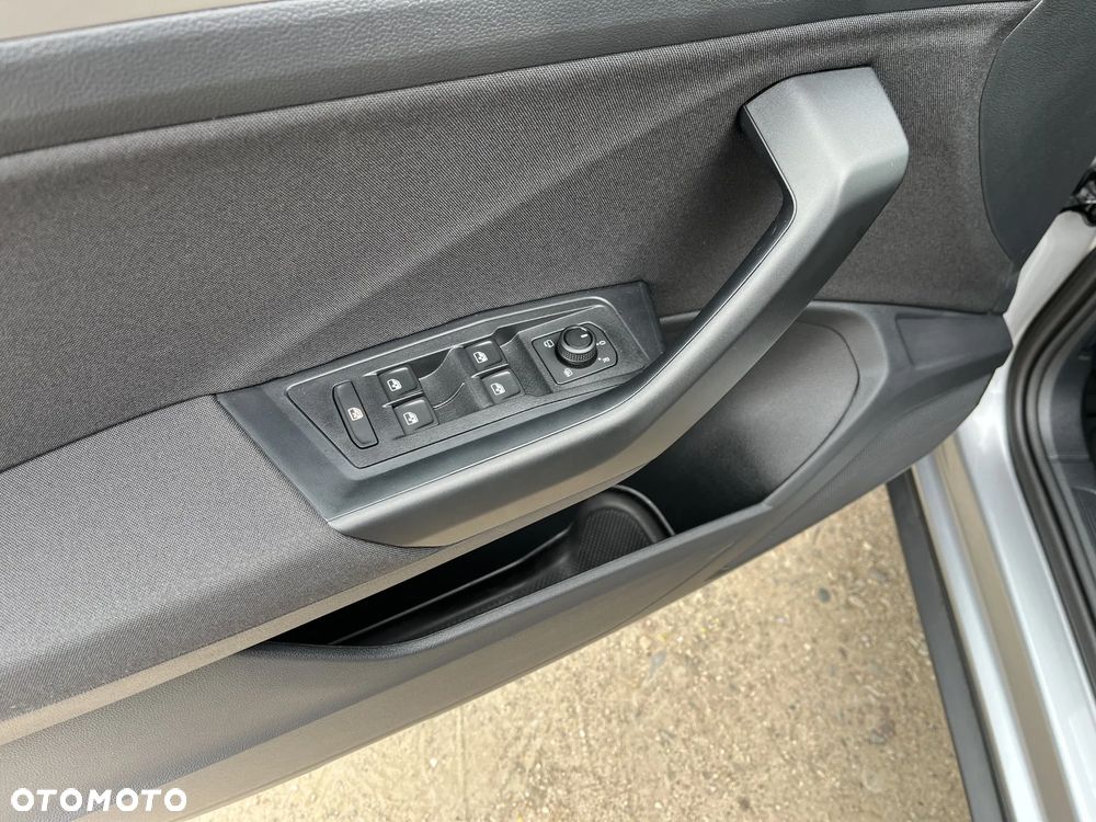 Volkswagen T-Roc 1.5 TSI Life Plus DSG - 28