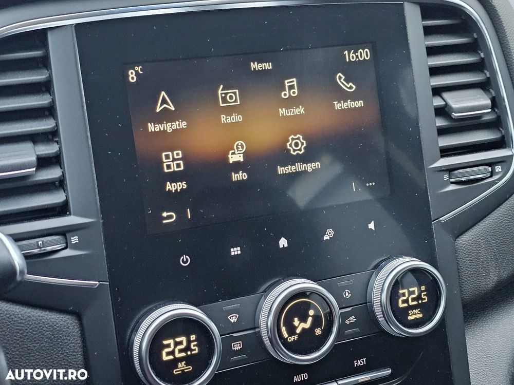 Renault Megane TCe 115 GPF ZEN - 21