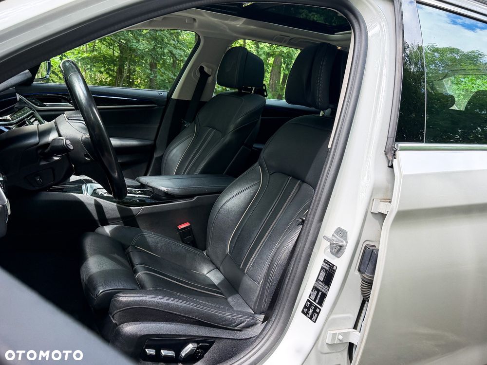BMW Seria 5 530d xDrive mHEV Luxury Line - 18