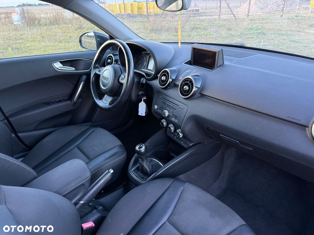 Audi A1 Sportback 1.6 TDI Attraction - 22