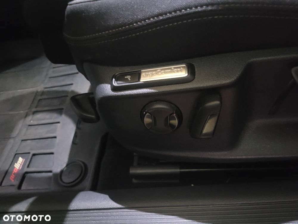 Volkswagen Passat 2.0 TDI BMT Comfortline - 18