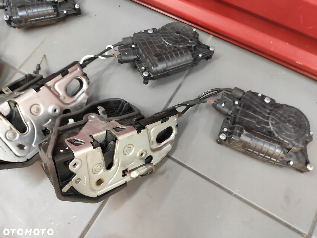 BMW 7 F01 F02 ZAMEK DOCIĄG DRZWI SOFT CLOSE LEWY PRAWY TYŁ - 6