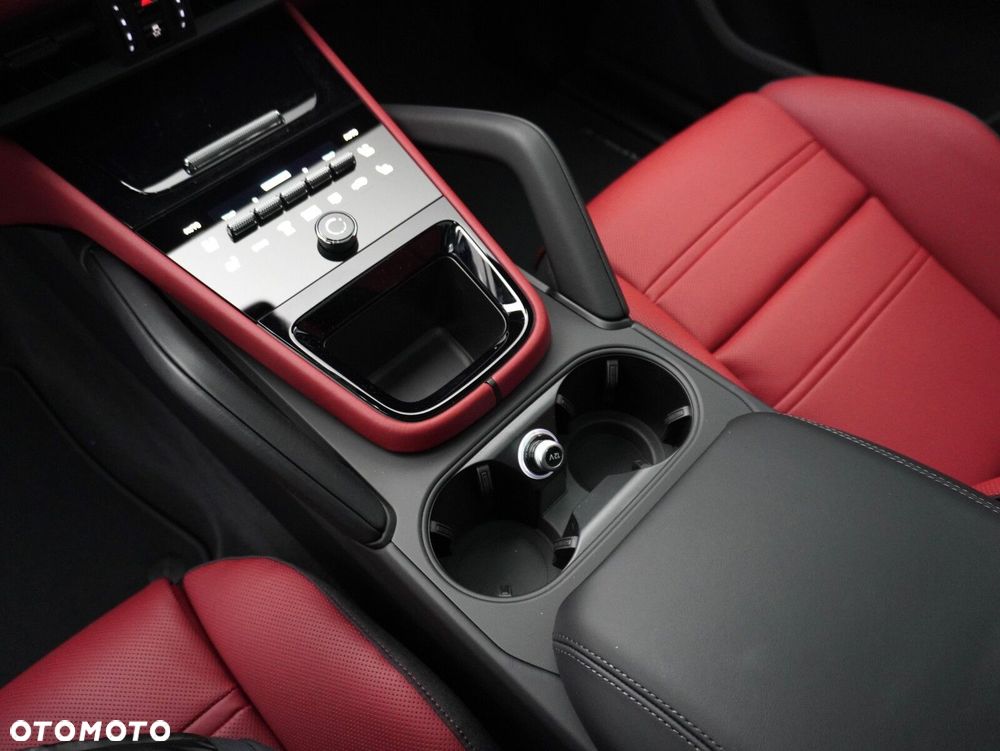 Porsche Cayenne E-Hybrid PHEV Black Edition - 28