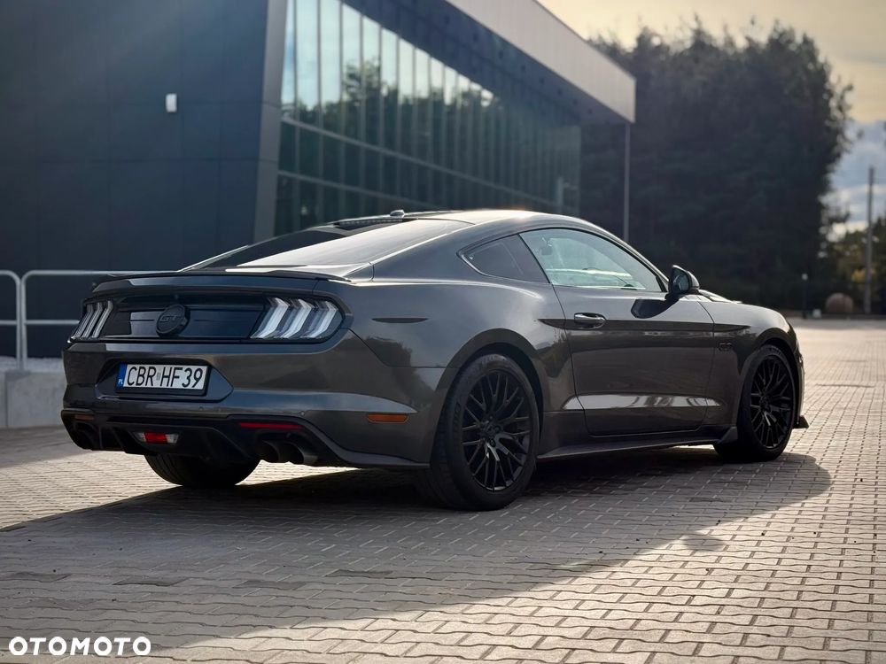 Ford Mustang 5.0 V8 GT - 5