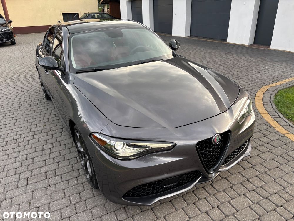Alfa Romeo Giulia 2.0 Turbo 16V AT8 Veloce Ti - 6