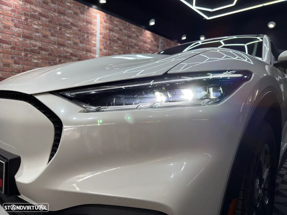 Ford Mustang Mach-E Standard - 2