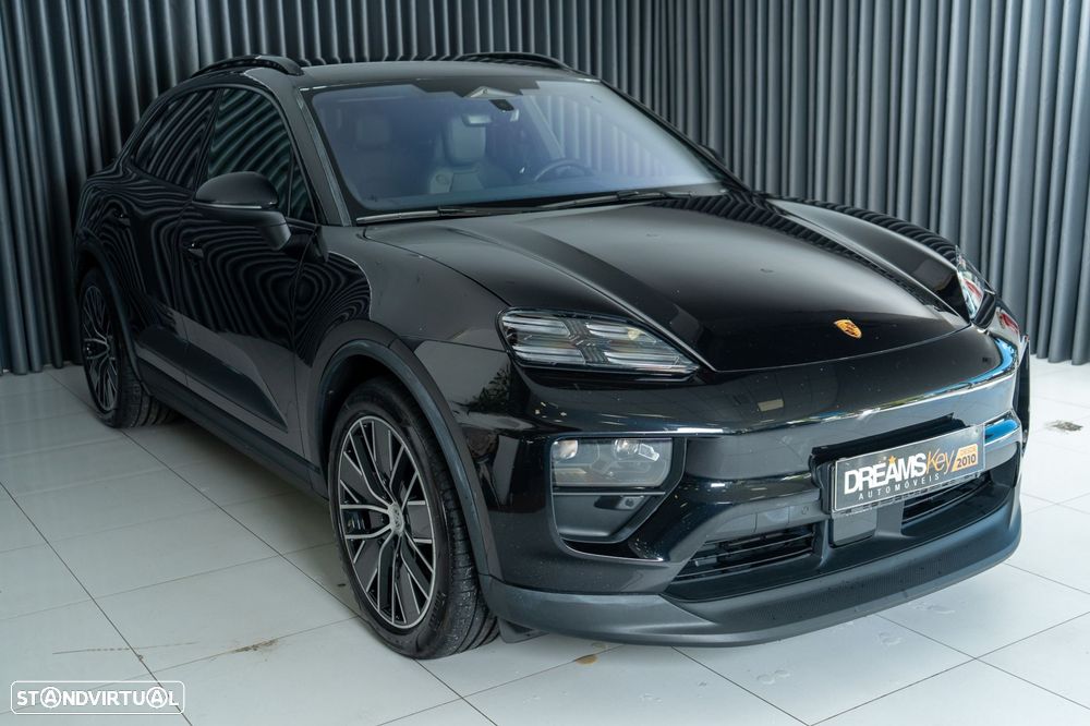 Porsche Macan Electric 4 - 36