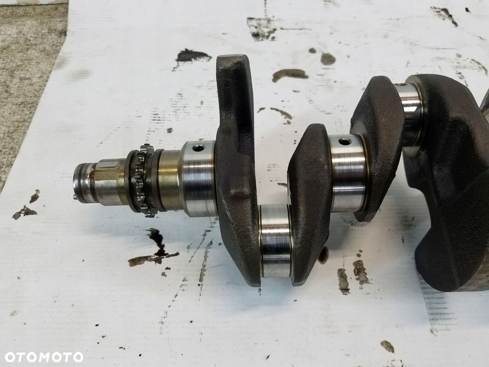 WAŁ KORBOWY KIA SPORTAGE III 1.6 GDI G4FD - 2