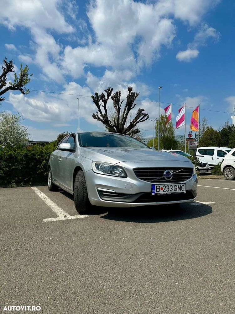 Volvo V60 D2 DRIVe Momentum - 26