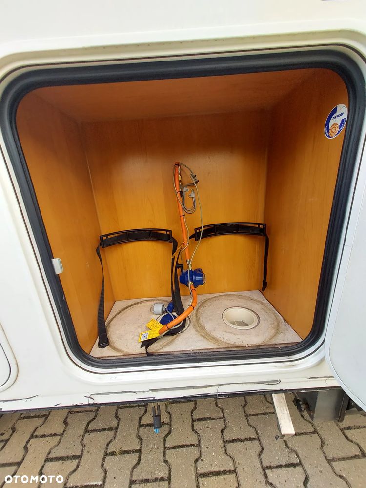Iveco Phoenix A7200 - 28