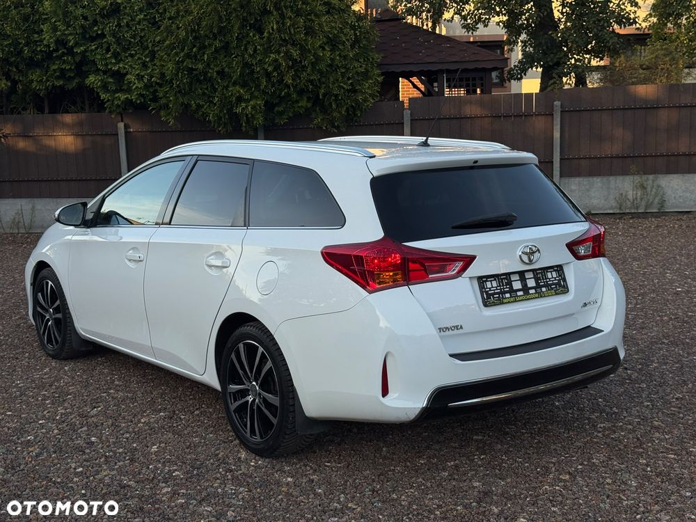 Toyota Auris 1.6 Valvematic Edition - 9