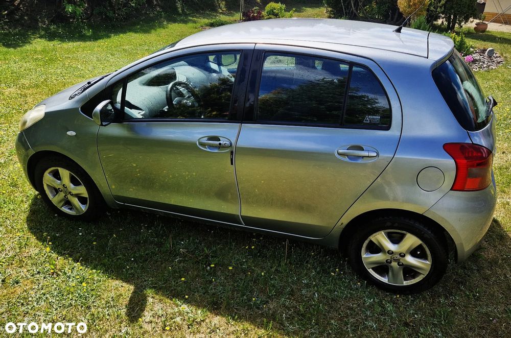 Toyota Yaris 1.3 Luna - 8