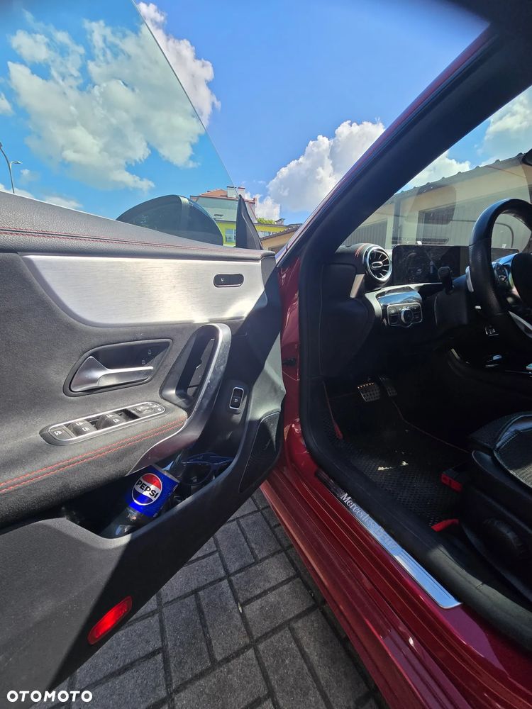 Mercedes-Benz CLA 200 d 4-Matic AMG Line 8G-DCT - 28