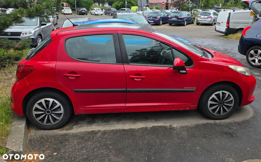 Peugeot 207 - 1